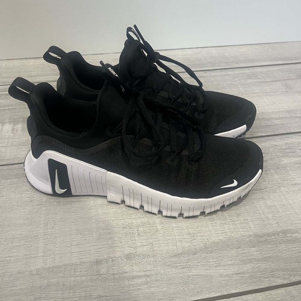 Brand new women’s nike shoes